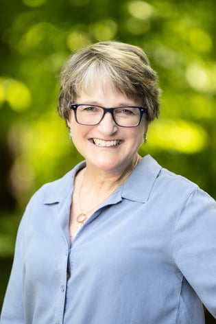Jeannie Jones Headshot